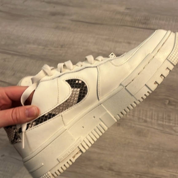 Air forces - Picture 6 of 7